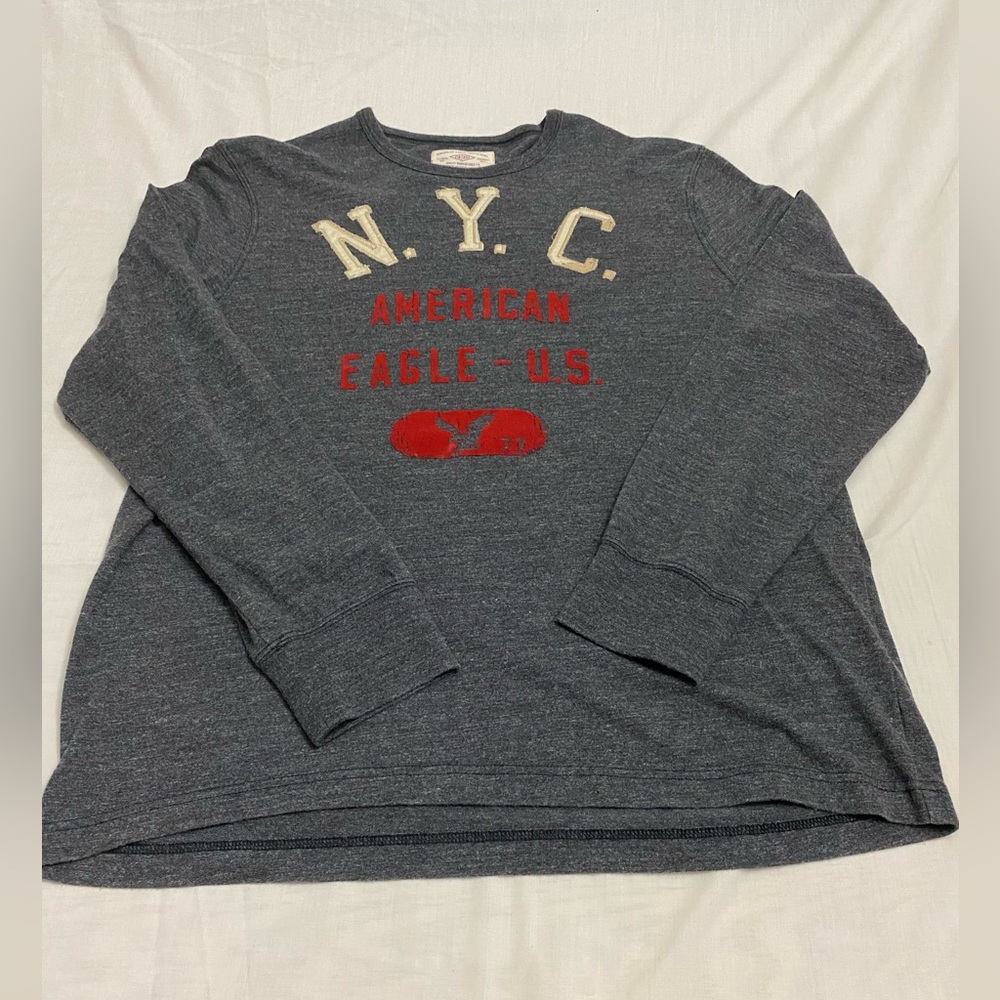 American Eagle Men’s Long Sleeved Graphic T-Shirt